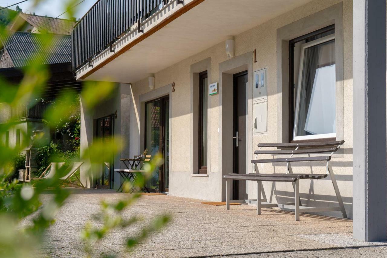 The Foxhouse Hotell Tolmin Eksteriør bilde