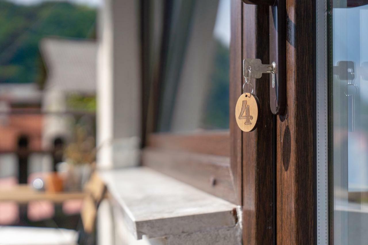The Foxhouse Hotell Tolmin Eksteriør bilde