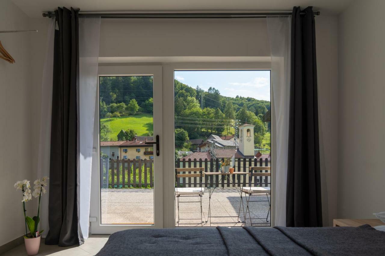 The Foxhouse Hotell Tolmin Eksteriør bilde