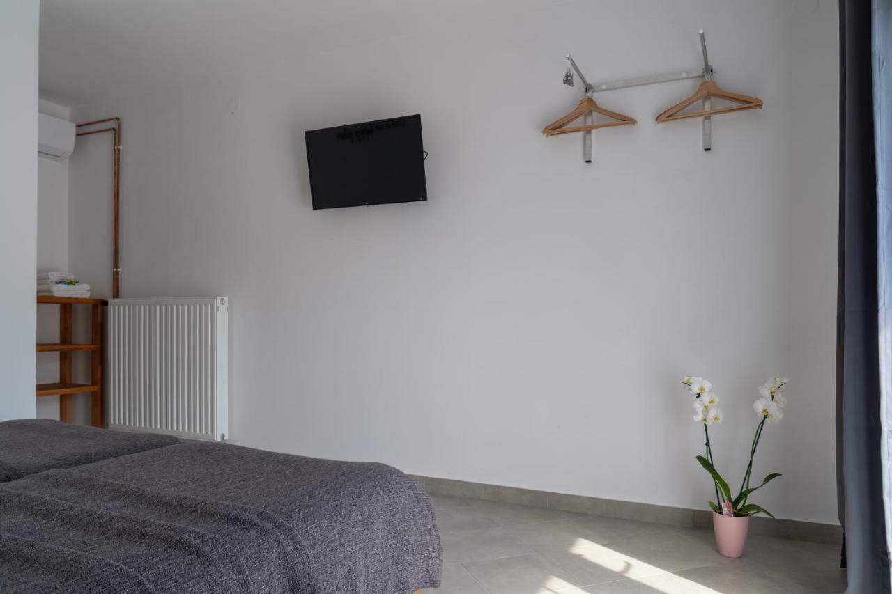The Foxhouse Hotell Tolmin Eksteriør bilde